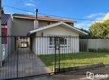 Frente · Casa 4 dormitórios em Ipanema