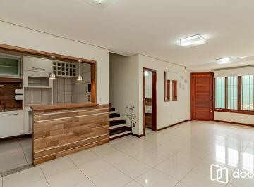 Casa · 135m² · 3 Quartos · 1 Vaga · Oportunidade em Ipanema: Casa em Condomínio Fechado com Suíte Master, Hidromassa