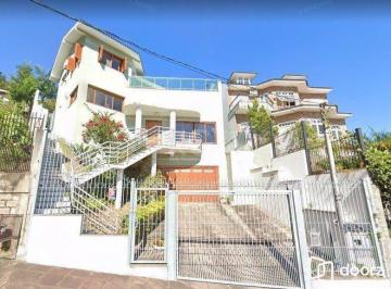 Casa · 279m² · 3 Quartos · 4 Vagas · Casa para Venda - 279m², 3 dormitórios, sendo 1 suites, 4 vagas - Teresópolis