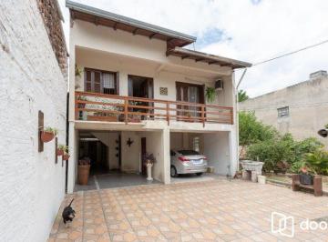 Casa · 161m² · 3 Quartos · 3 Vagas · Casa para Venda - 161m², 3 dormitórios, 3 vagas - Nonoai