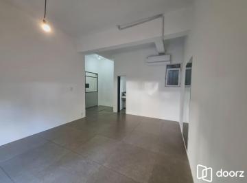 Comercial · 41m² · Comercial à venda - em Santana