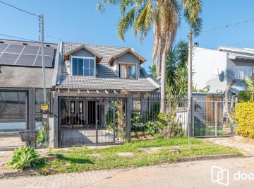 Casa · 145m² · 2 Quartos · 2 Vagas · Casa com 2 quartos, 1 suíte, 2 vagas na Hípica.