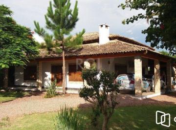 Casa · 220m² · 2 Quartos · 4 Vagas · Casa para Venda - 220m², 2 dormitórios, sendo 1 suites, 4 vagas - Belém Novo