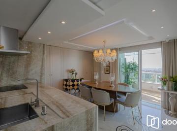 Apartamento · 216m² · 3 Quartos · 2 Vagas · Apartamento à venda - em Três Figueiras