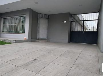 Casa · 202m² · 4 Quartos · 4 Vagas · Vendo casa no Bairro Cristo Redentor em Porto Alegre.