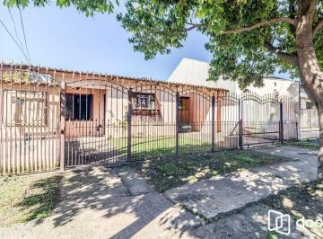 Casa · 81m² · 3 Quartos · 1 Vaga · Casa de 81 metros quadrados, 3 dormitórios, 1 uma vaga de garagem em Canoas.
