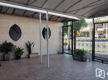 Casa · 171m² · 4 Quartos · 3 Vagas · Casa com 4 dormitórios, na avenida Bernardinho Silveira Amorim, Rubem Berta