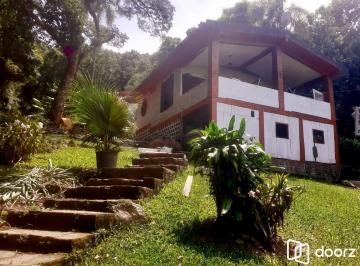 Rural · 10372m² · 3 Quartos · 6 Vagas · Sítio para Venda - 240m², 3 dormitórios, sendo 2 suites, 6 vagas - Ponta Grossa