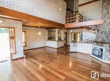 Casa · 230m² · 3 Quartos · 4 Vagas · Sobrado à venda com  3 quartos, 1 suite, 4 vagas de garagem - Vila Conceição