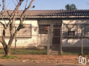 Casa · 80m² · 3 Quartos · Casa de 80m² localizada no bairro Passo das Pedras.
