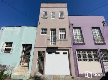 .jpg+2025-03-04 · Casa para Venda - 154m², 2 dormitórios, sendo 1 suites, 2 vagas - Cidade Baixa