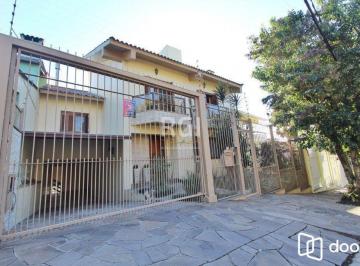 Casa · 250m² · 3 Quartos · Casa para Venda - 250m², 3 dormitórios, sendo 1 suites, Teresópolis