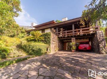 Casa · 380m² · 3 Quartos · 2 Vagas · Casa à venda - em Cavalhada