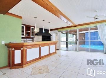 Casa · 324m² · 4 Quartos · 2 Vagas · Excelente casa de 324m² com 4 dormitórios e 2 vagas.