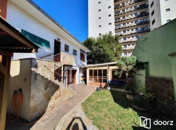 Casa · 250m² · 4 Quartos · 4 Vagas · Casa para Venda - 250m², 4 dormitórios, sendo 1 suites, 4 vagas - Centro