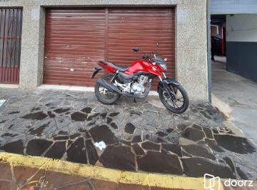 Comercial · 82m² · Sala Comercial vendida junto com o outro conjunto ao lado, e 4 Salas no segundo