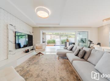 Casa · 236m² · 4 Quartos · 2 Vagas · Uma casa linda dentro de um condomínio fechado, no Lagos de Nova Ipanema.