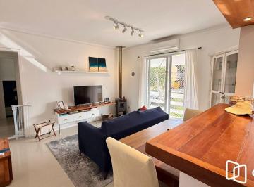 Apartamento · 50m² · 1 Quarto · 1 Vaga · Apartamento reformando, 1 quarto, vaga coberta escriturada - Bairro Camaquã