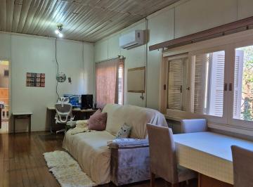 Casa · 120m² · 3 Quartos · 2 Vagas · Casa mista de 3 quartos e 2 vagas no bairro Sarandi.