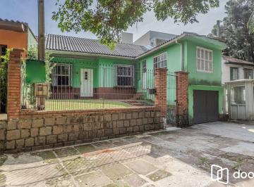 Casa · 174m² · 3 Quartos · 1 Vaga · Casa no bairro Jardim Botânico de 3 dormitórios e garagem e terreno com 370m²