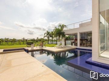 Casa · 551m² · 3 Quartos · 4 Vagas · Casa para venda no condomínio Terra Ville com 3 dormitórios, sendo 3 suites e 4