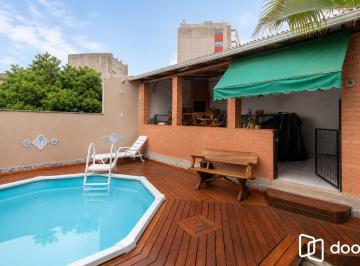 Casa · 165m² · 3 Quartos · 1 Vaga · Casa semimobiliada com 3 dormitórios, suíte e espaço gourmet em Santa Tereza – P