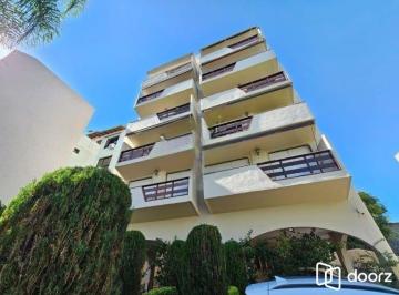 Apartamento · 44m² · 1 Quarto · Apartamento de um quarto no bairro Jardim Botânico em POA