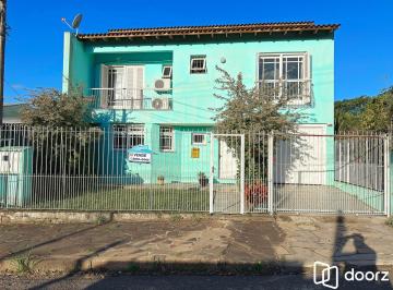 Casa · 300m² · 4 Quartos · 2 Vagas · Residência com 4 Dormitório(s) Bairro Vila Nova