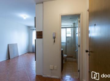 Apartamento · 46m² · 1 Quarto · 1 Vaga · Excelente apartamento de um dormitório com box privativo coberto