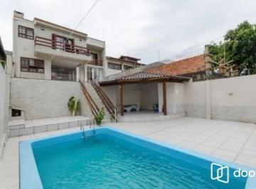 Casa · 245m² · 3 Quartos · 2 Vagas · Casa / sobrado no bairro Jardim Itu de 3 dormitórios e pátio com piscina
