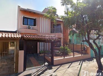 Casa · 316m² · 3 Quartos · 2 Vagas · Casa para Venda - 316m², 3 dormitórios, sendo 1 suites, 2 vagas - Cavalhada