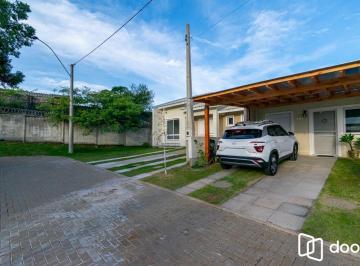 Casa · 70m² · 2 Quartos · 2 Vagas · Casa 2 Dormitórios no Villaggio Blu, Pátio, 2 Vagas, Semi-Nova em Cachoeirinha