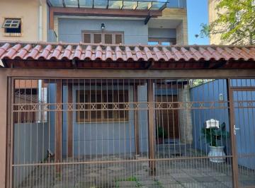 Casa · 160m² · 3 Quartos · Sobrado triplex com piscina no Loteamento Nova Ipanema