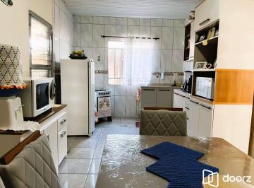Casa · 100m² · 3 Quartos · 2 Vagas · Casa de 3 dormitórios e 2 vagas de garagem em Canoas.