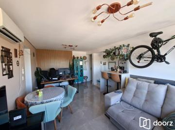 Apartamento · 54m² · 1 Quarto · 1 Vaga · Excelente imóvel de 1 dormitório com 1 vaga na Vila Ipiranga.