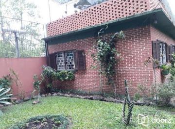 .jpg+2025-03-04 · Casa no Bairro Pedra Redonda, com 2 dormitório(s),
