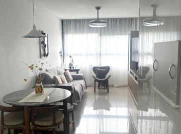Apartamento · 69m² · 2 Quartos · 1 Vaga · Apartamento no bairro Cristal de 2 dormitórios e vaga MOBILIADO