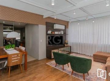 Apartamento · 105m² · 3 Quartos · 1 Vaga · Apartamento de 3 dormitórios e 1 suíte no bairro Floresta em Porto Alegre