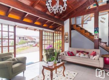 Casa · 208m² · 3 Quartos · 3 Vagas · Casa 3 dormitórios bairro Teresópolis