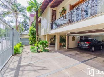 Casa · 580m² · 3 Quartos · 6 Vagas · Casa à venda no Jardim Lindóia com piscina e 6 vagas