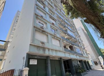 Apartamento · 136m² · 3 Quartos · 1 Vaga · Apartamento de 3 quartos, suíte e 1 vaga de garagem no bairro Independência POA
