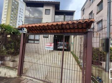 Casa · 167m² · 4 Quartos · 2 Vagas · ótimo sobrado em localização estratégica.