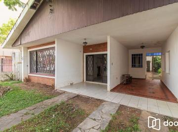 Casa · 228m² · 3 Quartos · 1 Vaga · Casa térrea ideal para investidores