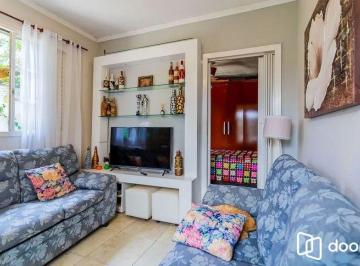 Casa · 90m² · 3 Quartos · 2 Vagas · Casa térrea com 3 dormitórios, amplo pátio e 2 vagas de garagem cobertas.