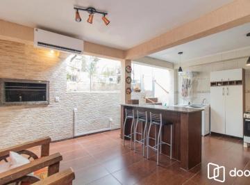 Casa · 156m² · 3 Quartos · 1 Vaga · Casa à venda - em Santo Antônio