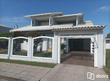 Casa · 240m² · 3 Quartos · 2 Vagas · Casa para Venda 3 dormitórios 2 vagas - Capão Novo
