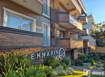Apartamento · 160m² · 2 Quartos · 2 Vagas · 2 Dormitórios com 2 vagas, lareira e churrasqueira