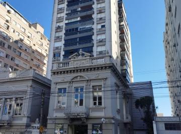 Apartamento · 159m² · 2 Quartos · 1 Vaga · Cobertura de 2 dormitórios, e 1 vaga de Garagem, Av. Independência Porto Alegre-