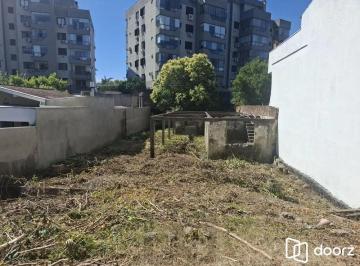 Terreno · 420m² · Ótimo terreno na Tristeza, com projeto aprovado para 3 casas em condomínio.