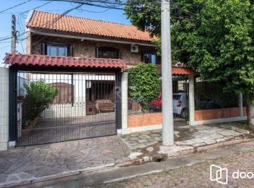 Casa · 300m² · 5 Quartos · 2 Vagas · Casa para Venda - 300m², 5 dormitórios, 2 vagas - Cavalhada